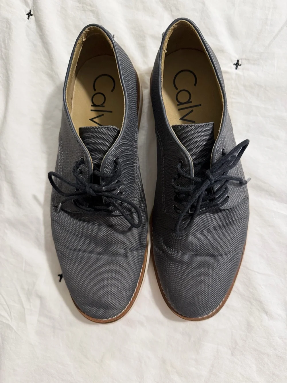 Calvin Klein Men’s Gray Canvas Lace-Up Dress Shoes